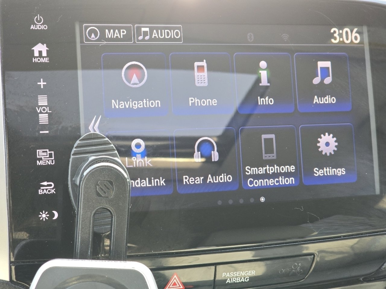 Used 2018 Honda Pilot Touring image 35