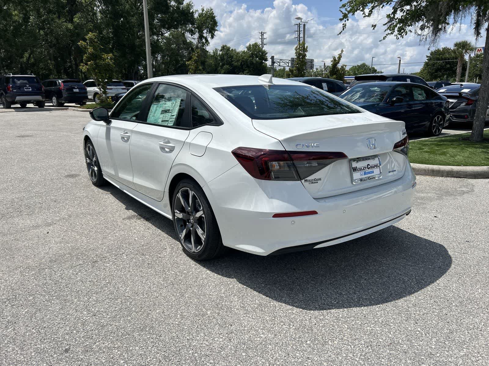 Used 2025 Honda Civic Sport Touring image 4