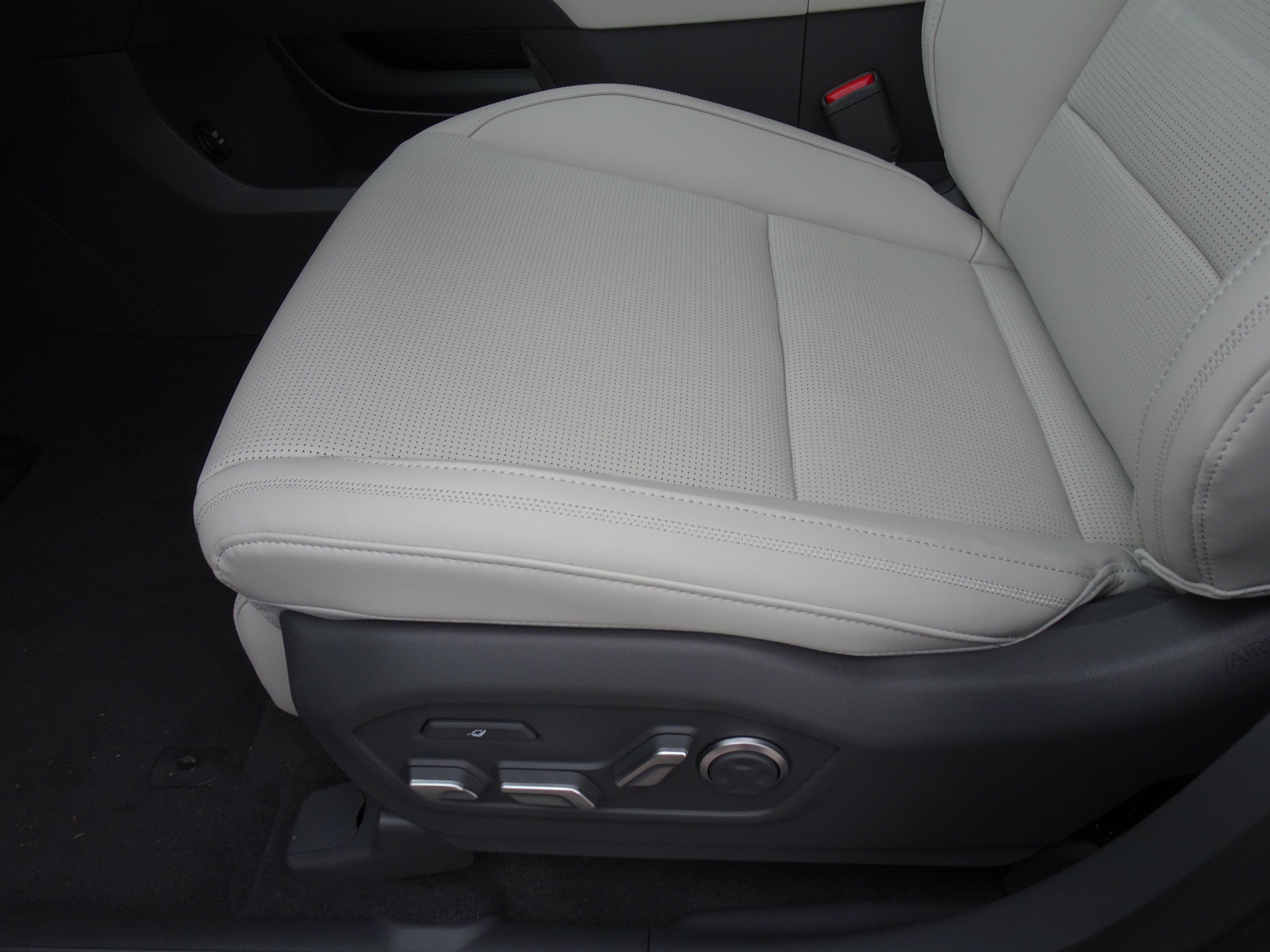New 2026 Hyundai Santa Fe Calligraphy AWD/4WD image 9