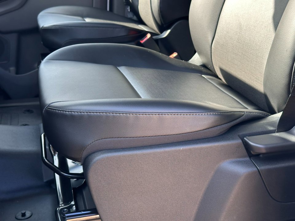 New 2026 Ford Transit 250 148 Medium Roof image 13