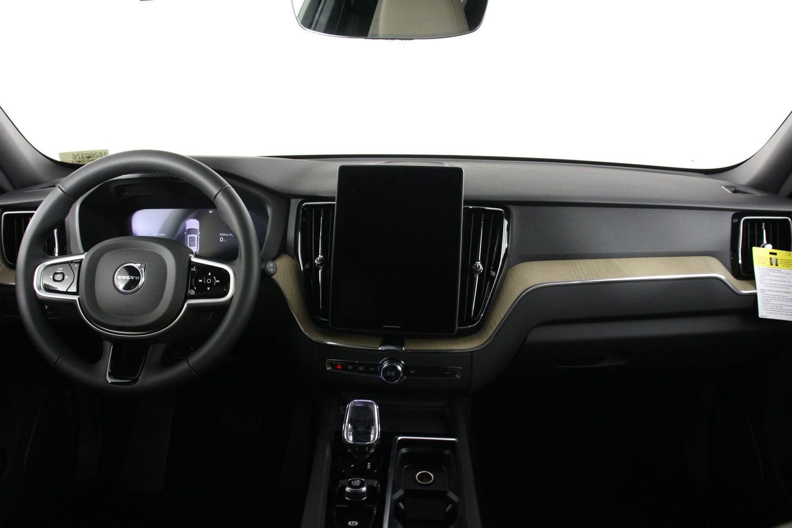 New 2026 Volvo XC60 T8 Plus w/ Protection Package Premier image 5