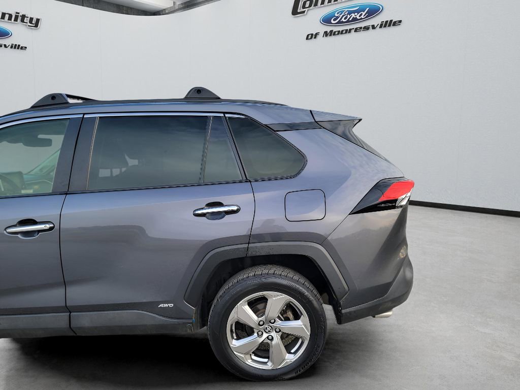 Used 2020 Toyota RAV4 Limited image 6
