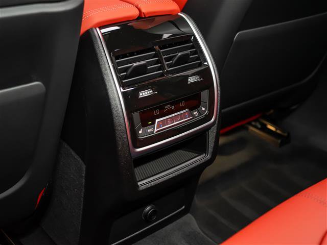 Used 2025 BMW X6 M Competition w/ Executive Package AWD/4WD image 16