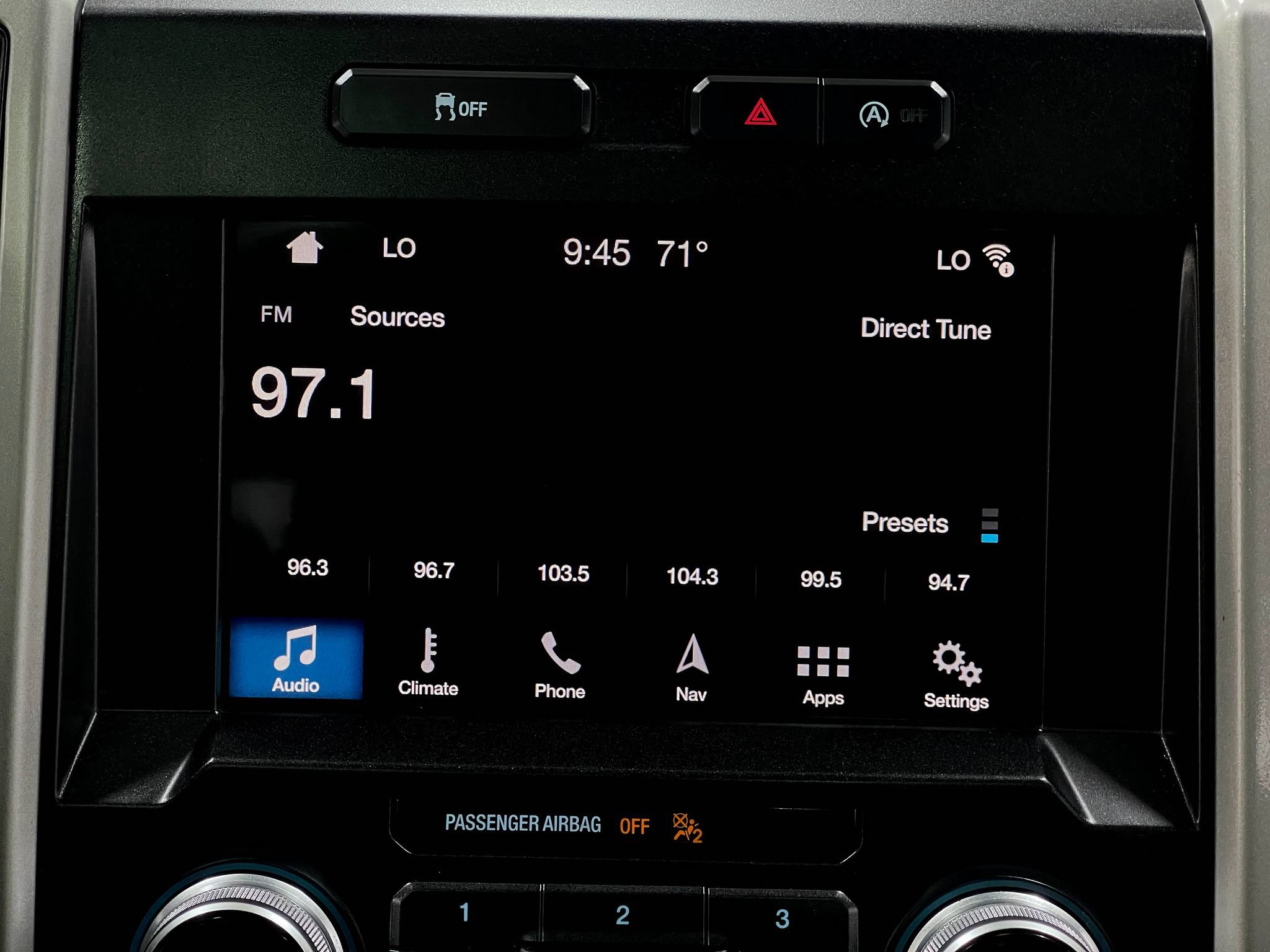 Used 2018 Ford F150 Lariat w/ Equipment Group 501A Mid AWD/4WD image 24