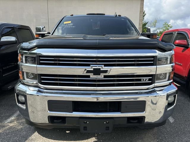 Used 2015 Chevrolet Silverado 2500 LTZ w/ Duramax Plus Package AWD/4WD image 10