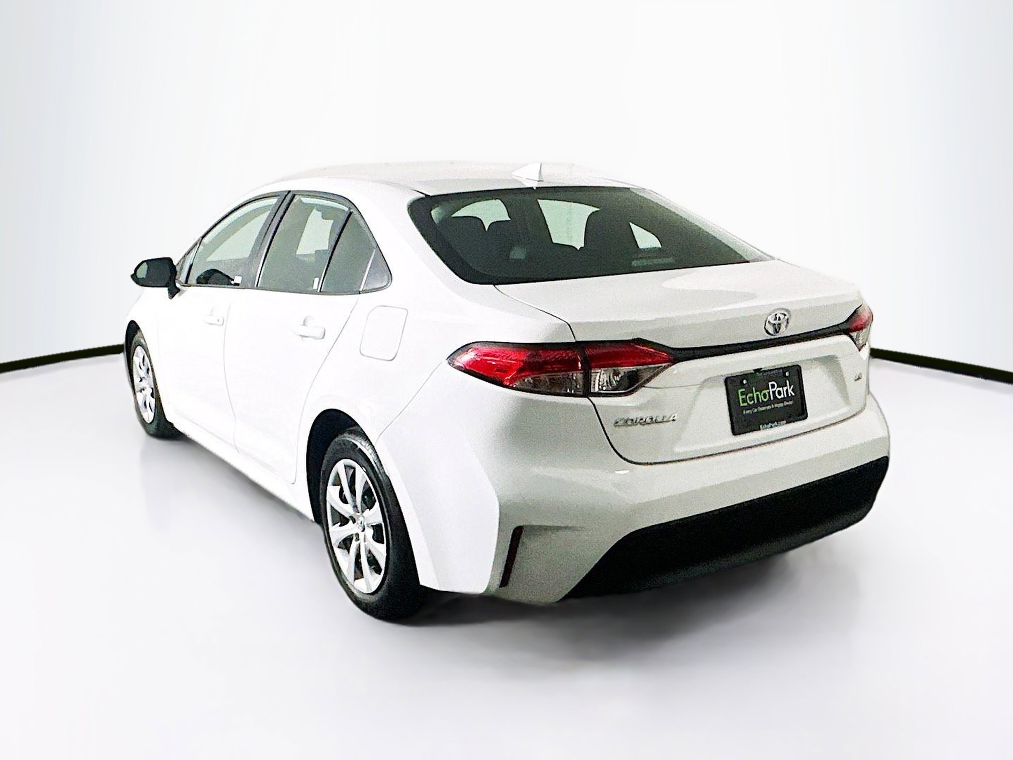 Used 2024 Toyota Corolla LE image 5