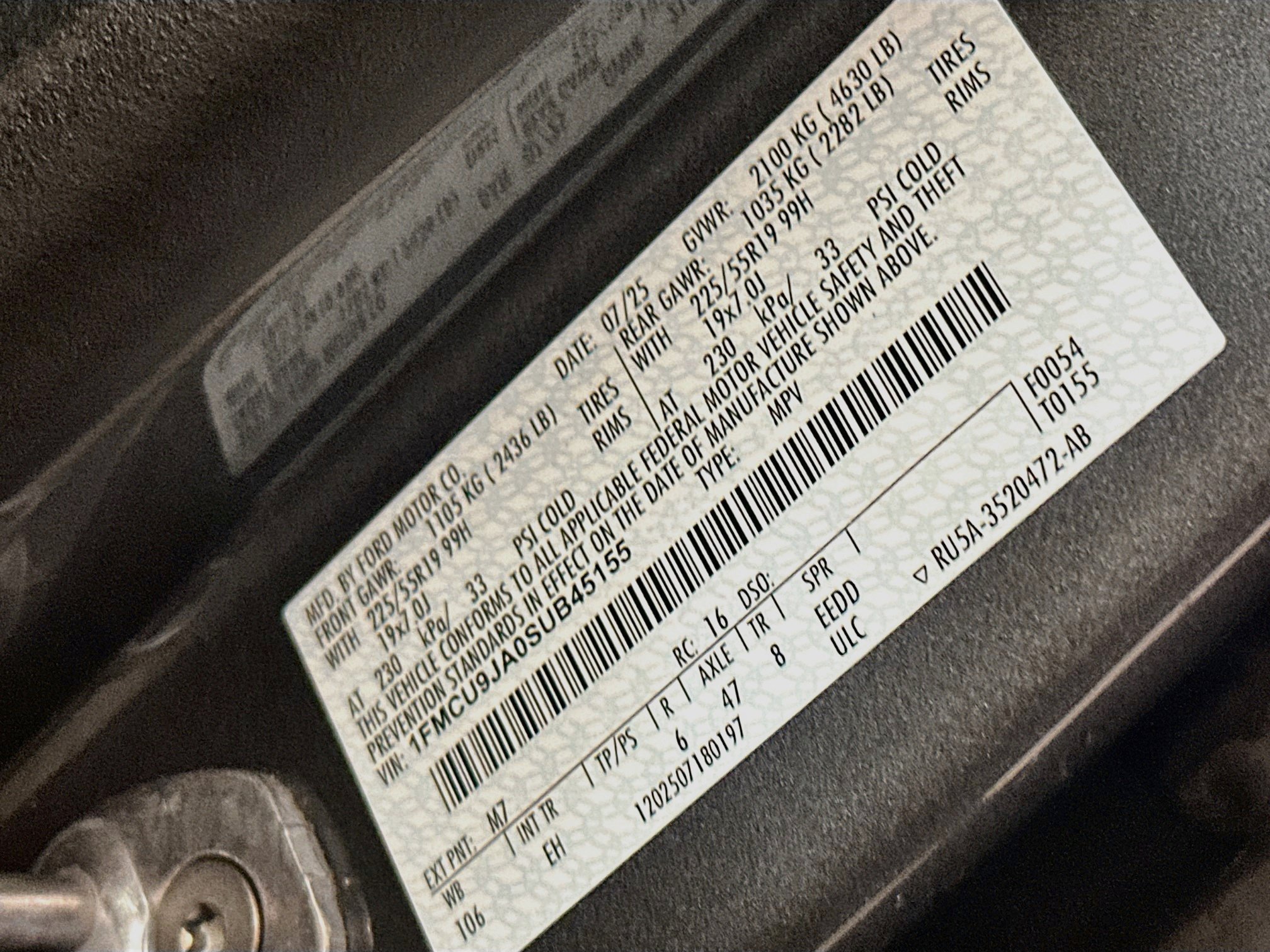 Used 2025 Ford Escape Platinum AWD/4WD image 12