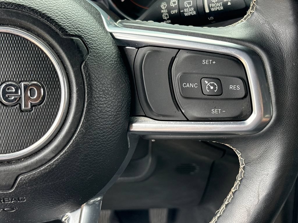 Used 2018 Jeep Wrangler Unlimited Sahara AWD/4WD image 20
