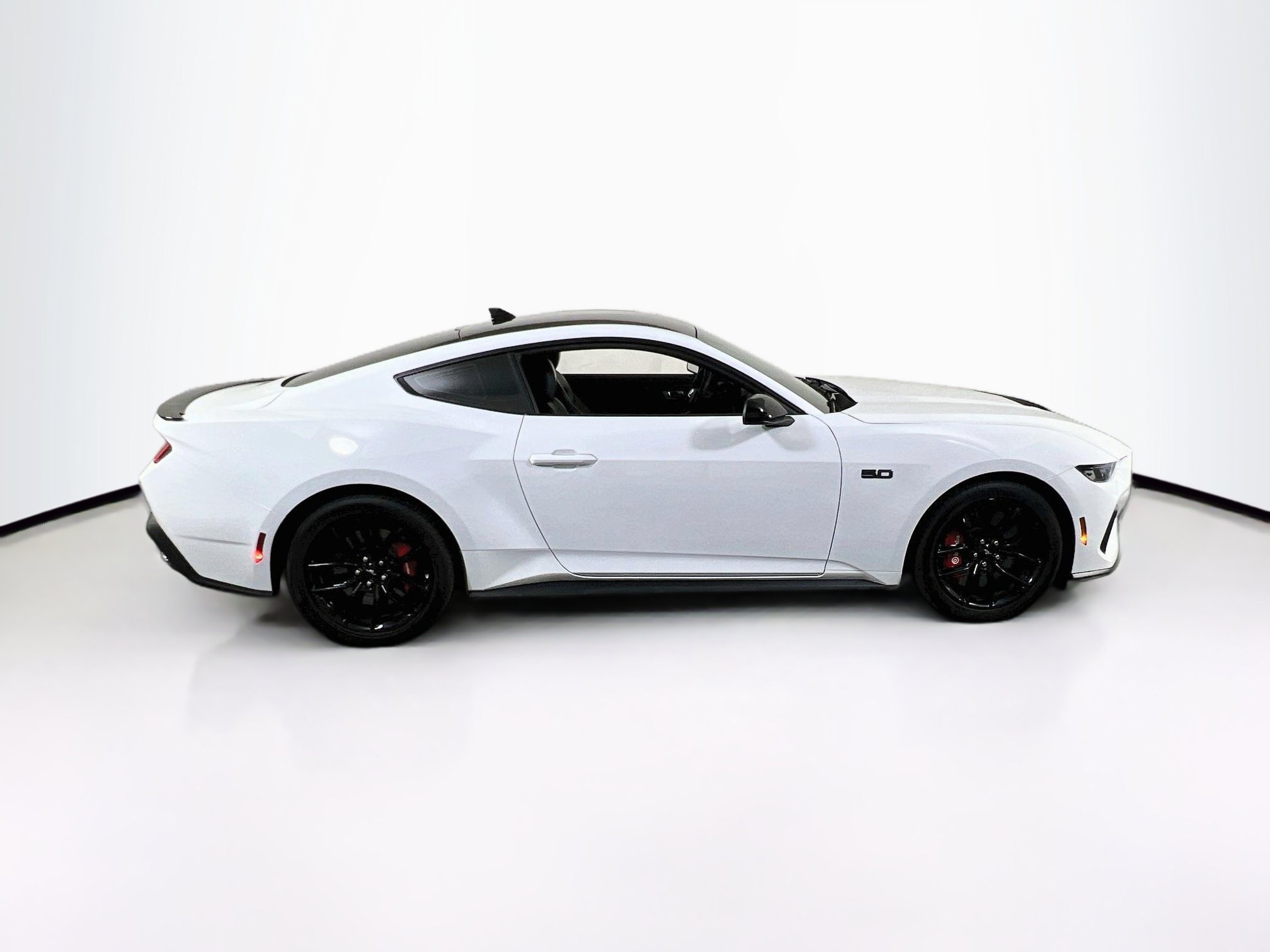Used 2025 Ford Mustang GT Premium w/ Mustang Nite Pony Package RWD image 4