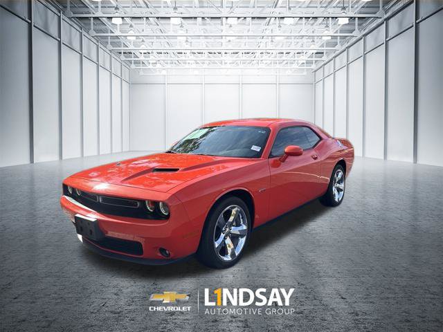 Used 2016 Dodge Challenger R/T w/ Sound Group RWD image 18