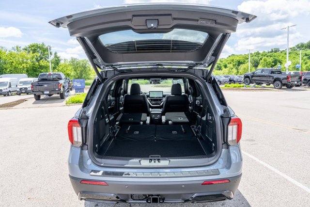 New 2026 Ford Explorer ST-Line AWD/4WD image 8