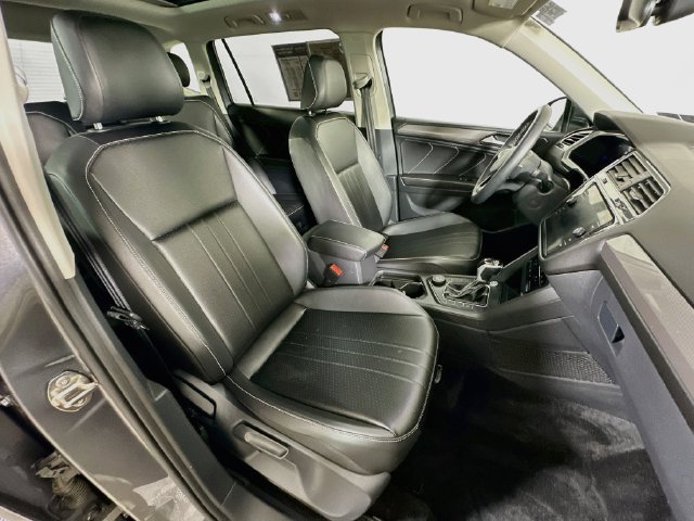 Certified 2024 Volkswagen Tiguan SE AWD/4WD image 29