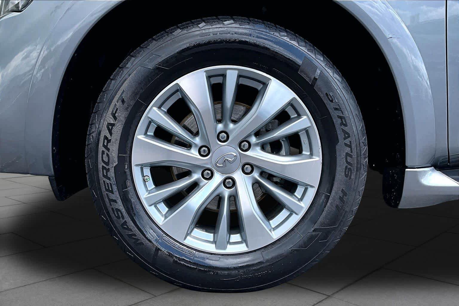 Used 2017 INFINITI QX80 2WD image 10