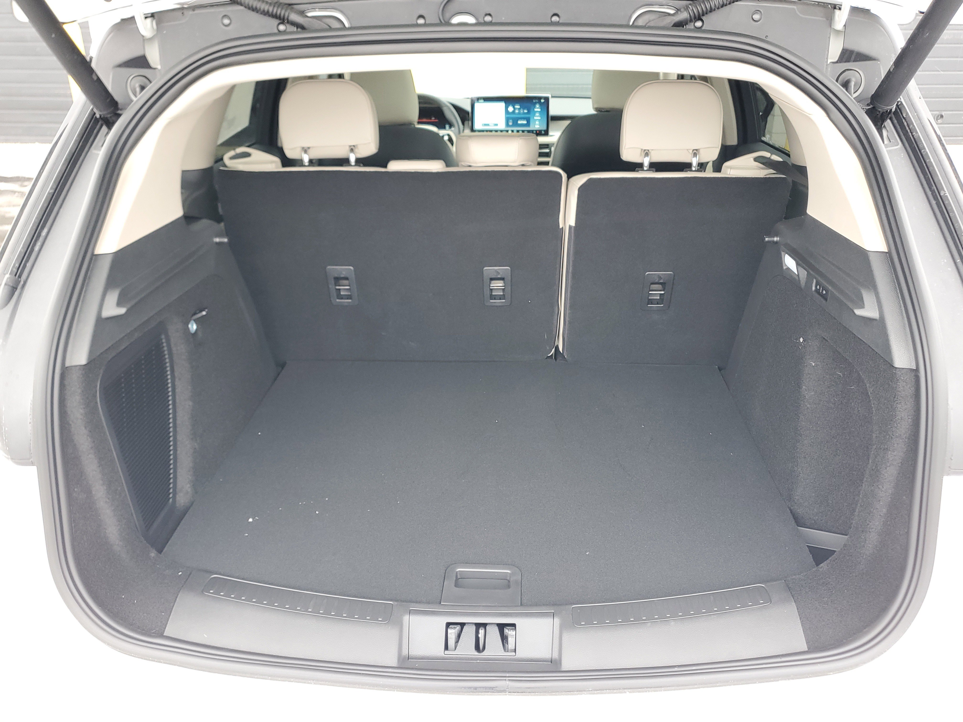 New 2026 Lincoln Corsair Premiere image 29