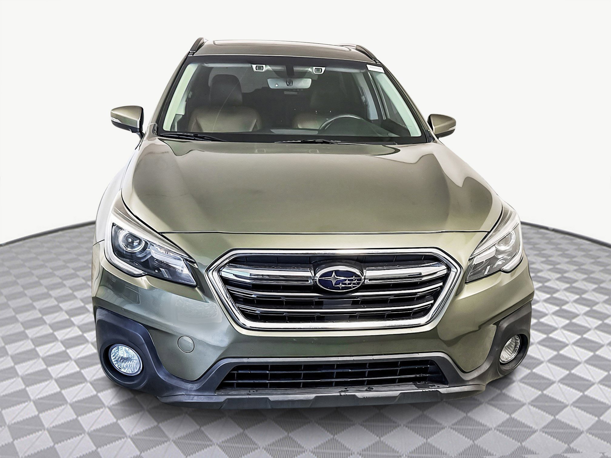 Used 2019 Subaru Outback 2.5i Touring w/ Popular Package #3A image 2