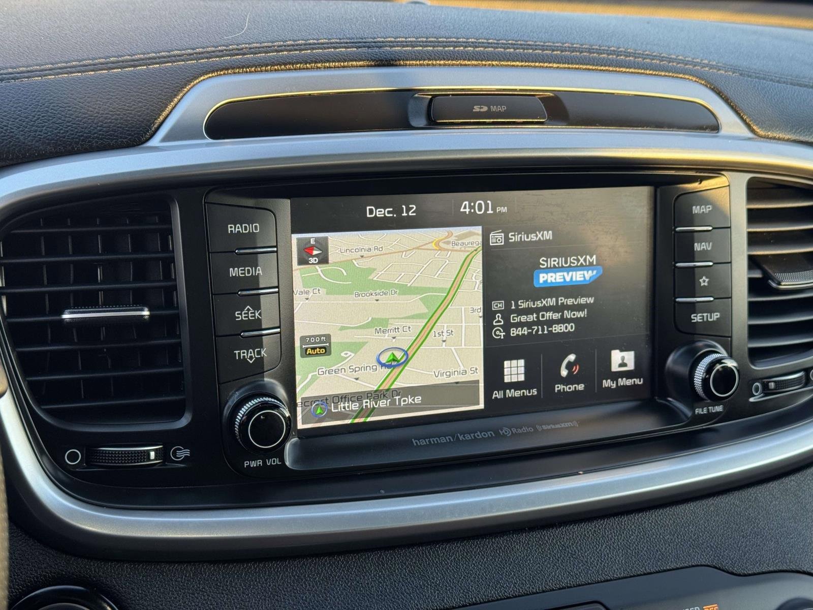 Used 2019 Kia Sorento SX image 11