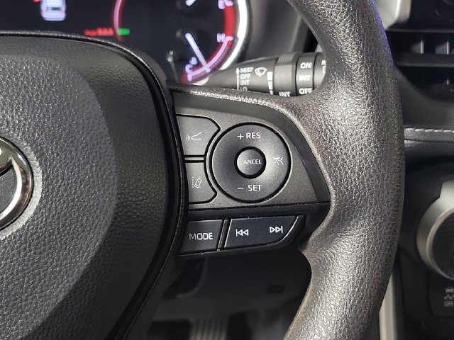 Used 2024 Toyota RAV4 XLE w/ Convenience Package FWD image 26