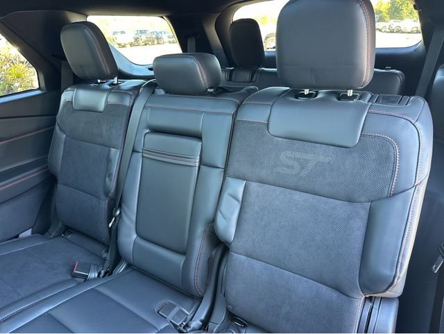 New 2026 Ford Explorer ST w/ Sun And Sound Package image 13