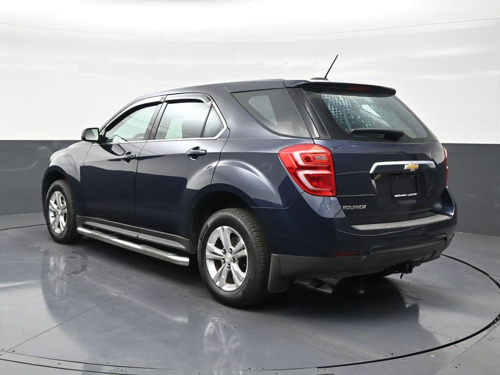 Used 2017 Chevrolet Equinox LS image 3