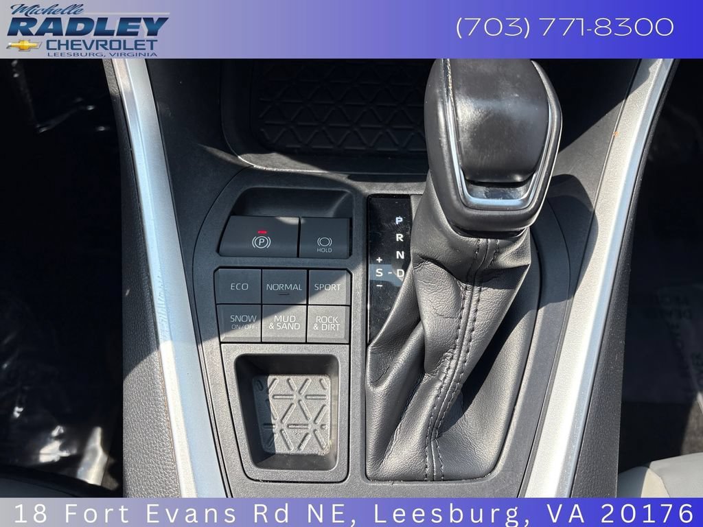 Used 2020 Toyota RAV4 XLE Premium AWD/4WD image 20
