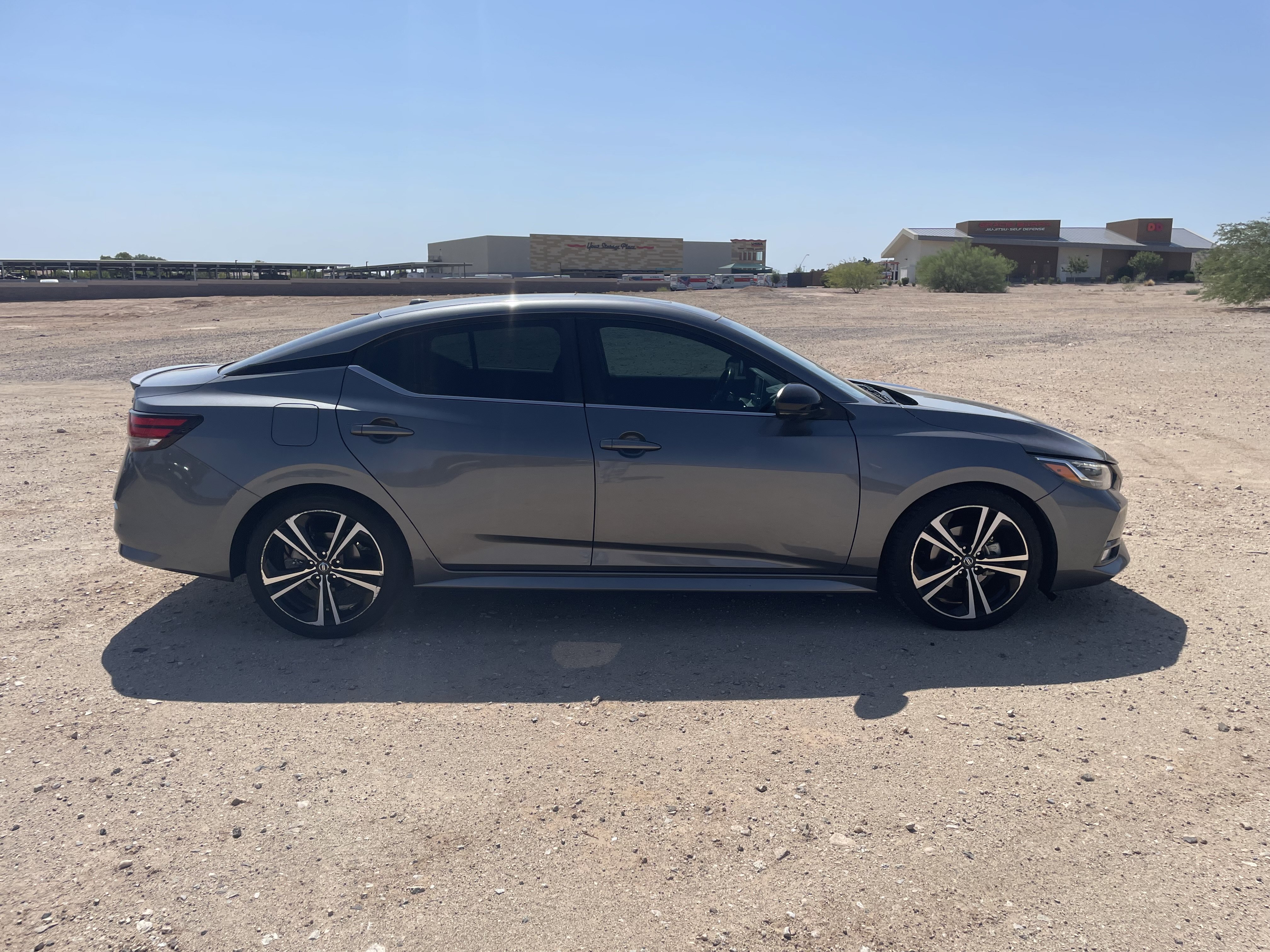 Used 2022 Nissan Sentra SR w/ SR Premium Package FWD image 6