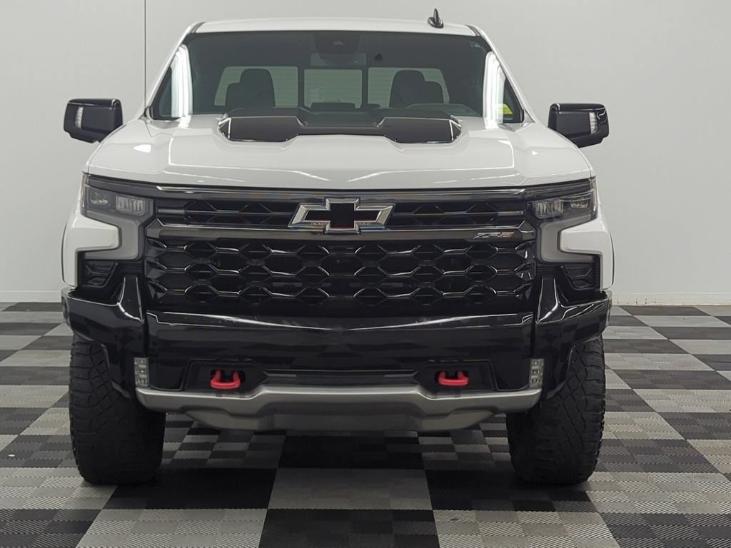 Used 2024 Chevrolet Silverado 1500 ZR2 AWD/4WD image 2