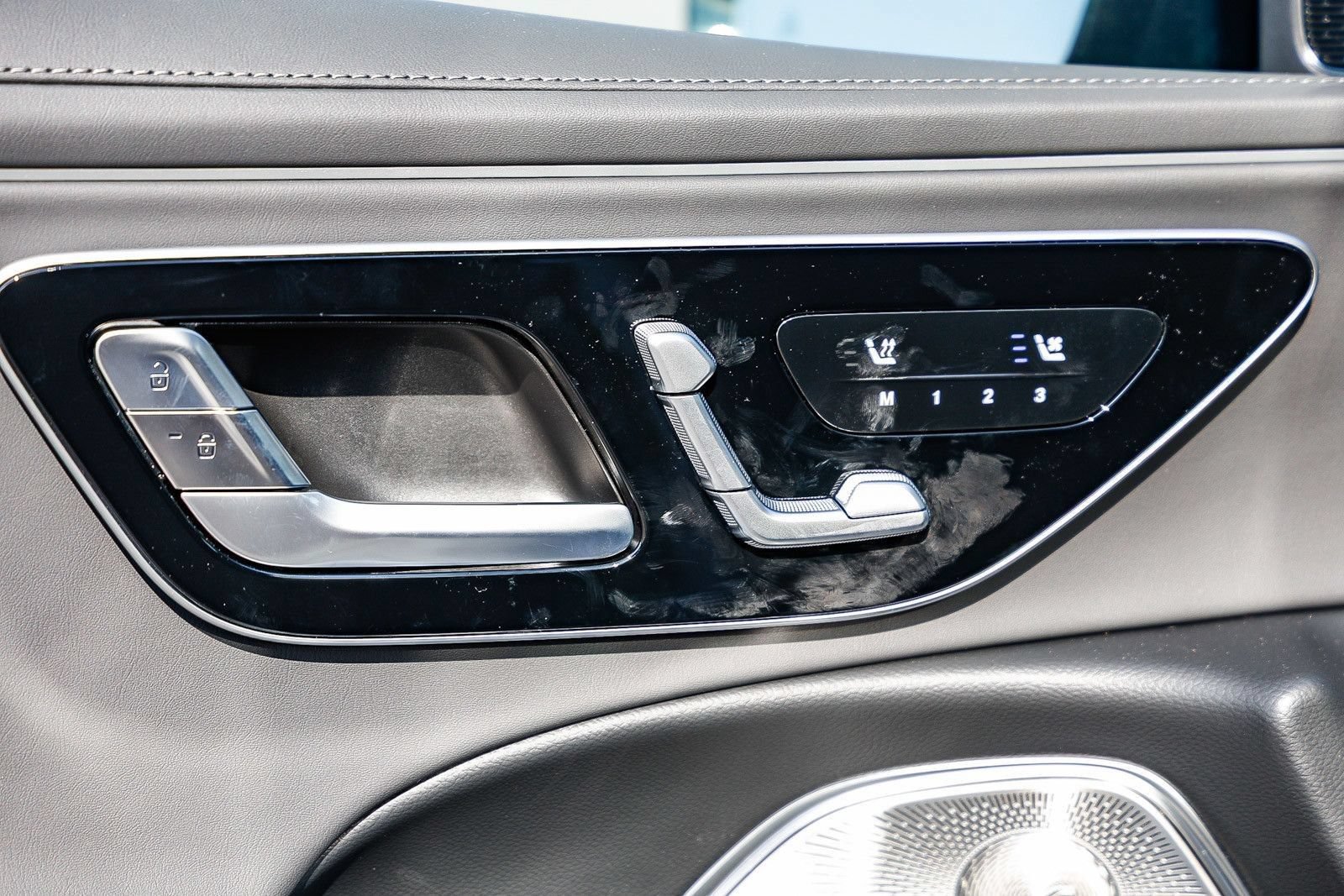 New 2026 Mercedes-Benz E 53 AMG e 4MATIC Sedan image 23