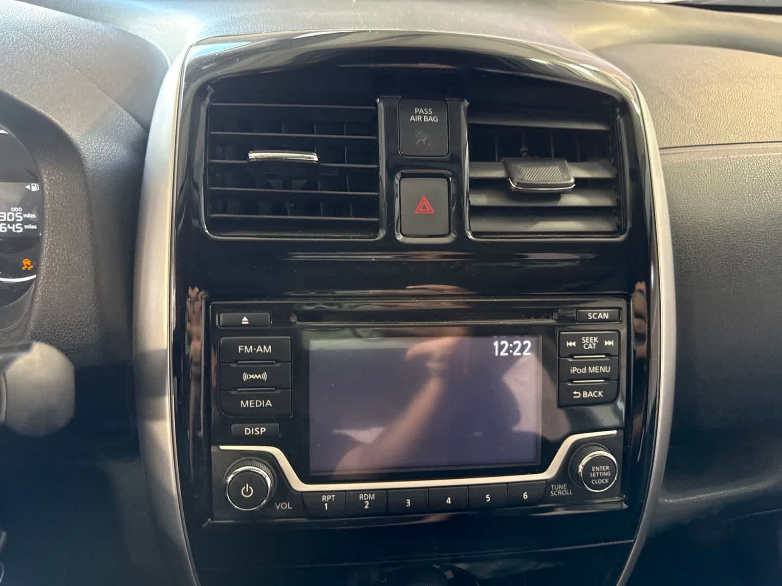 Used 2018 Nissan Versa Note SV FWD image 24