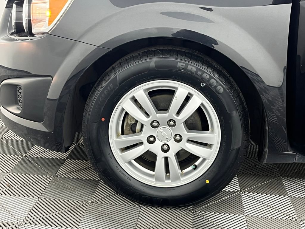 Used 2013 Chevrolet Sonic LT image 20