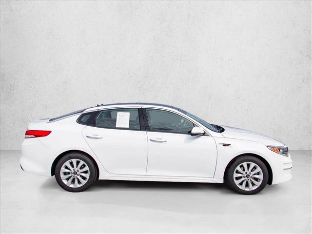 Used 2018 Kia Optima EX w/ Premium Package FWD image 4