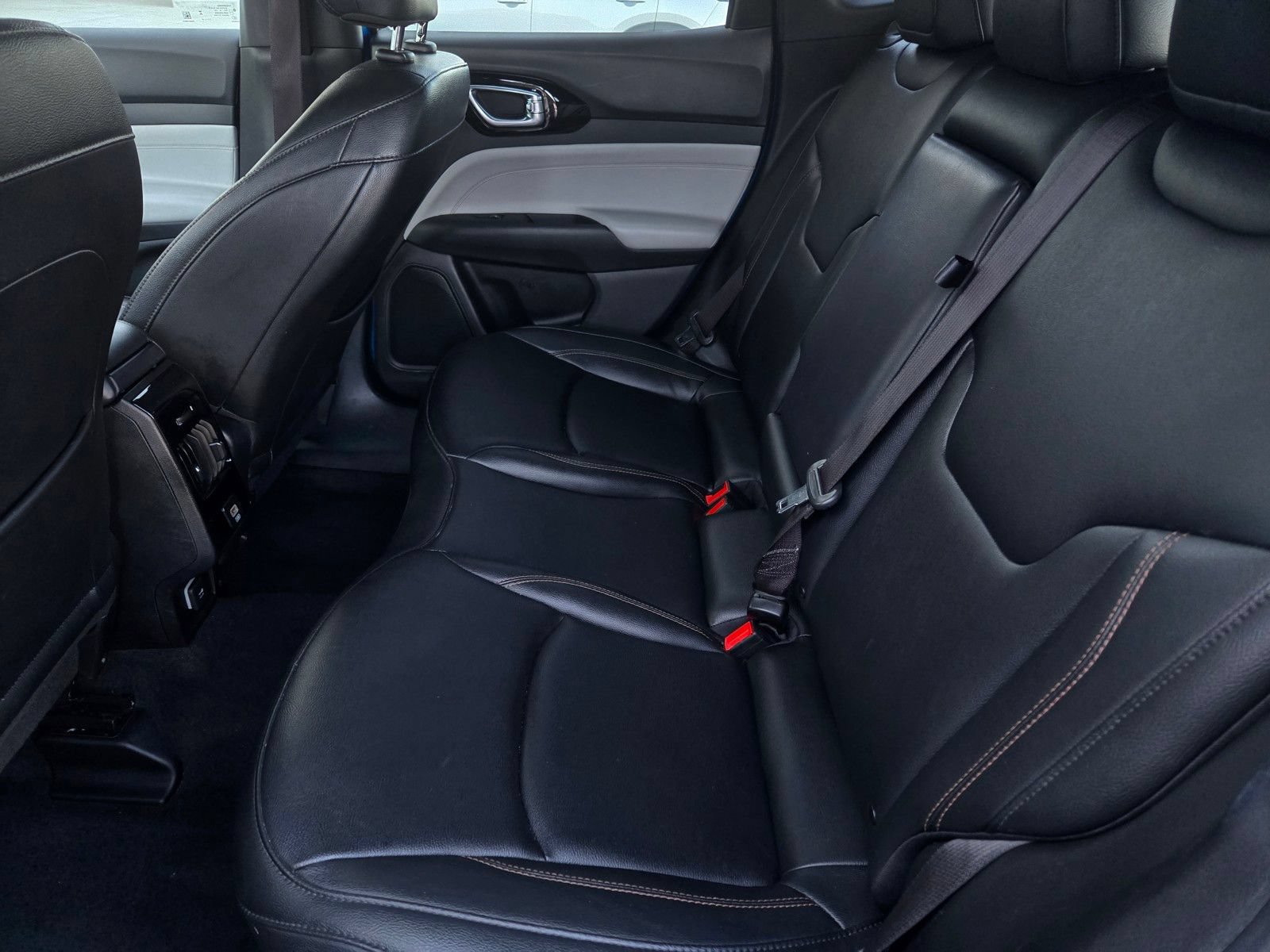 Used 2024 Jeep Compass Limited AWD/4WD image 11