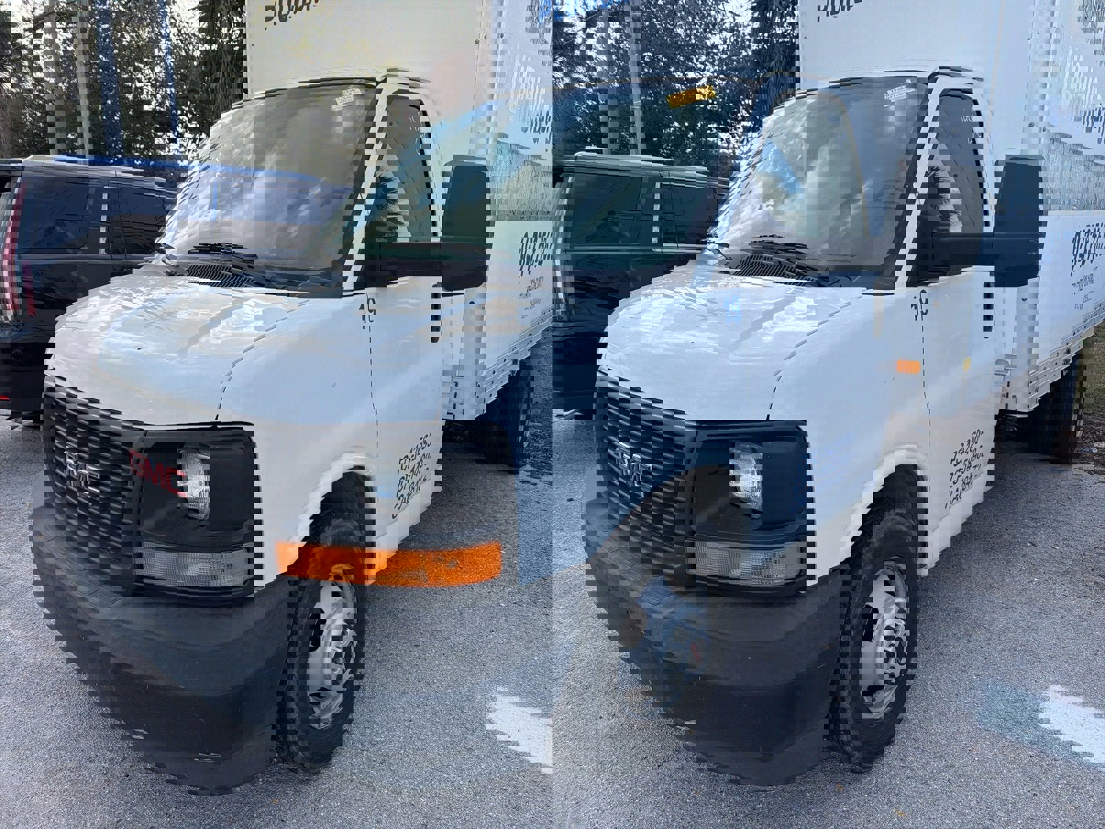 Used 2017 GMC Savana 3500 image 3