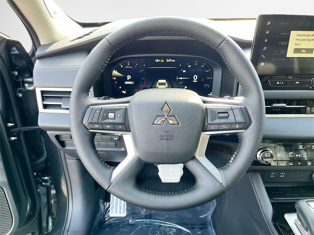 New 2026 Mitsubishi Outlander SEL FWD image 12