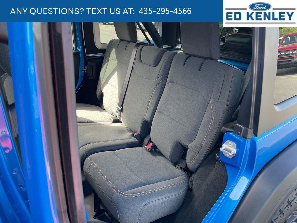 Used 2024 Jeep Wrangler Unlimited Sport AWD/4WD image 6