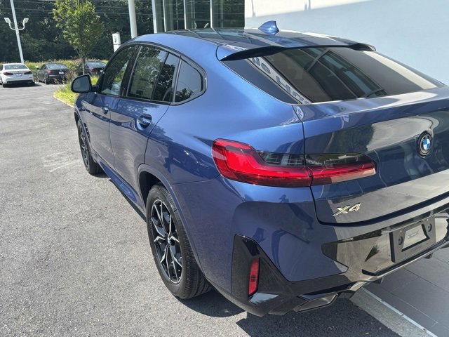 New 2025 BMW X4 xDrive30i w/ Premium Package image 9