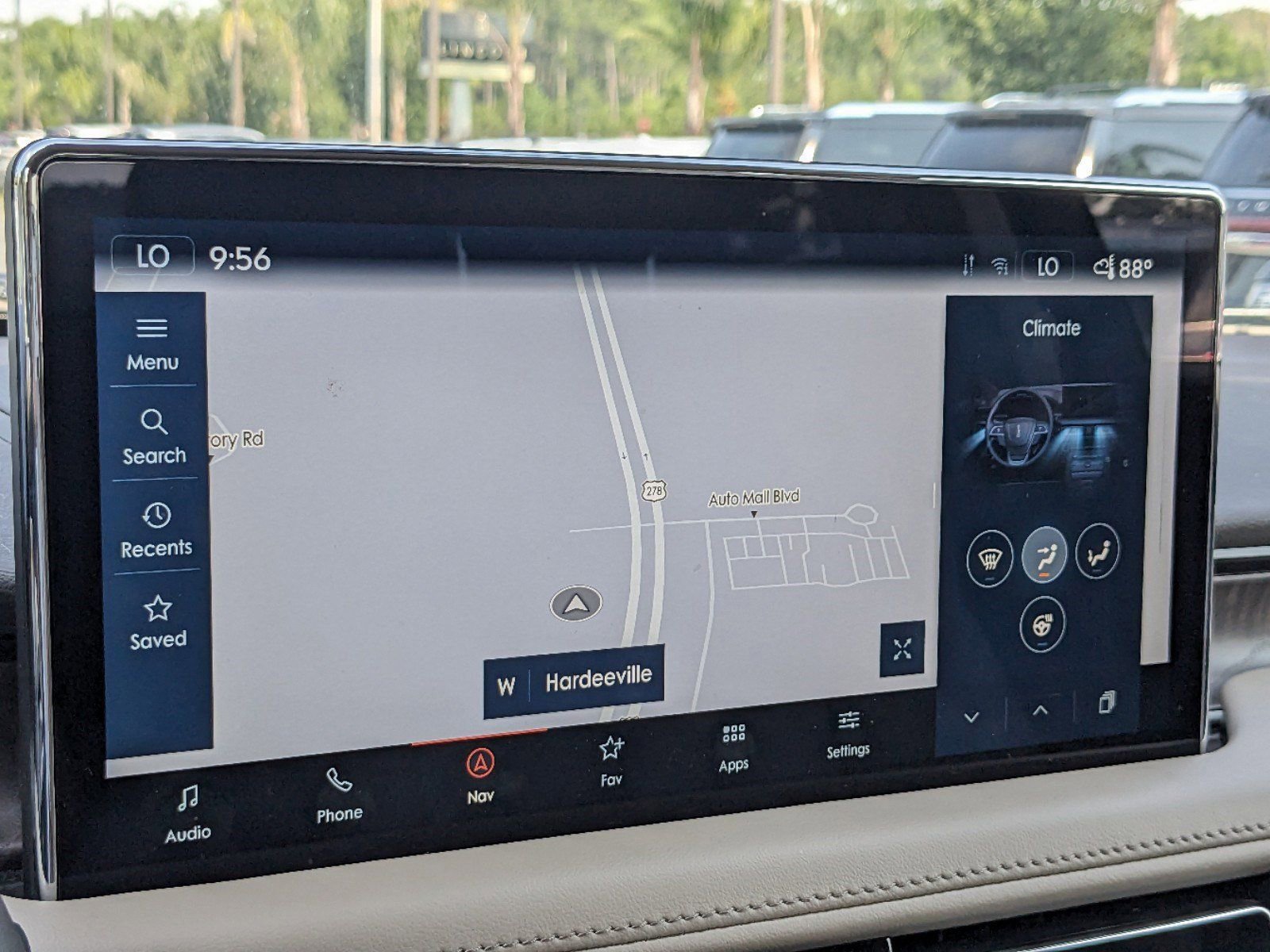 Certified 2023 Lincoln Nautilus Reserve w/ Equipment Group 202A image 24