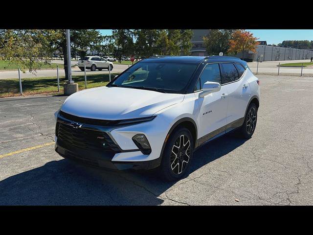Used 2024 Chevrolet Blazer RS w/ Driver Confidence II Package FWD image 4