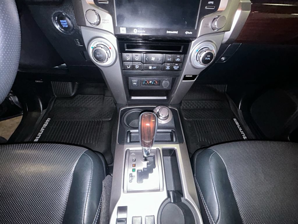 Used 2020 Toyota 4Runner Limited AWD/4WD image 11