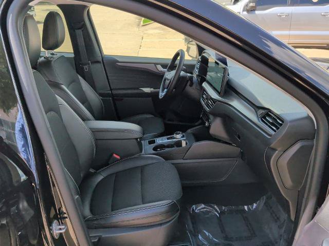Certified 2026 Ford Escape SE FWD image 16