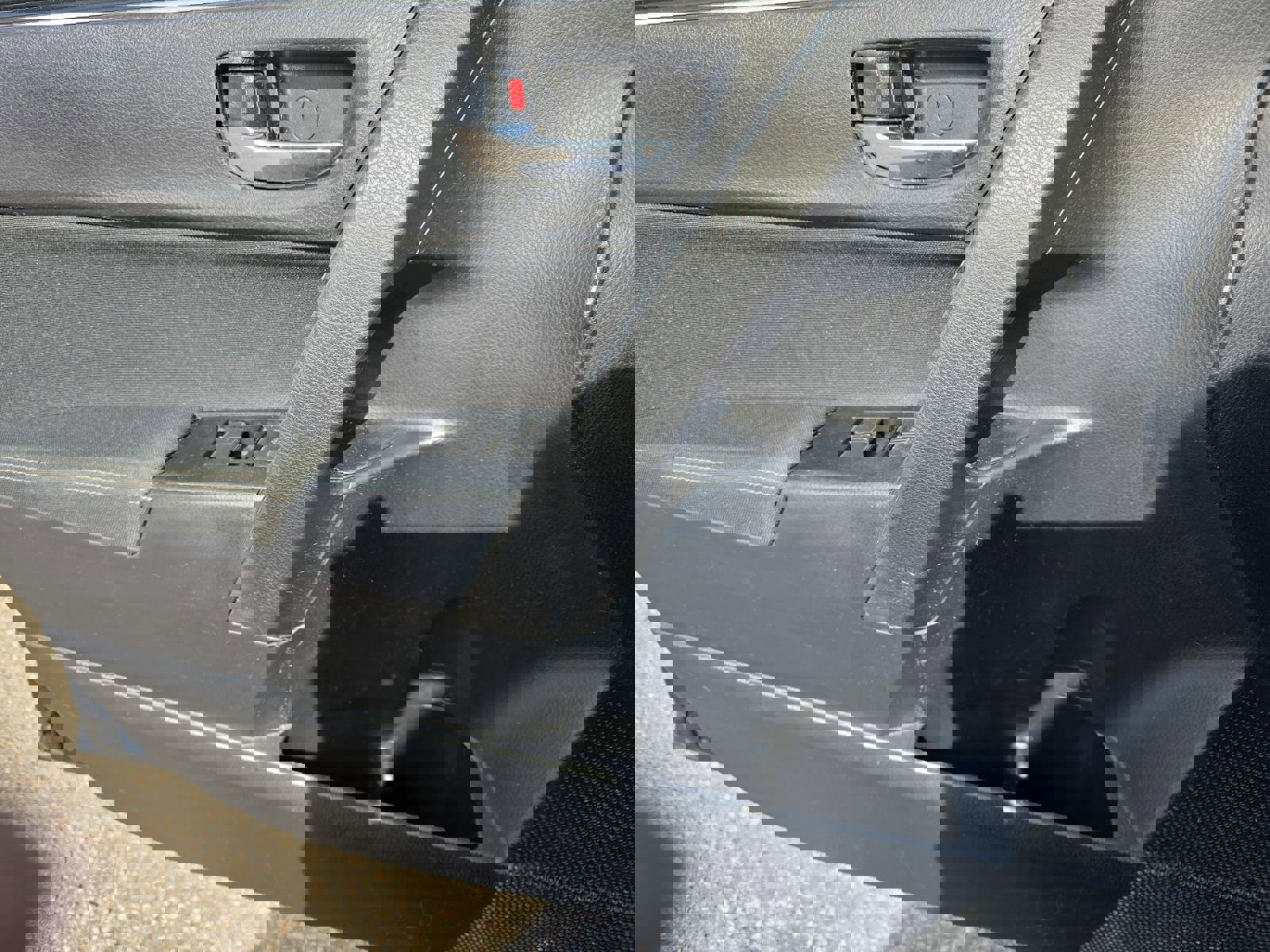 Used 2017 Toyota Corolla L image 29