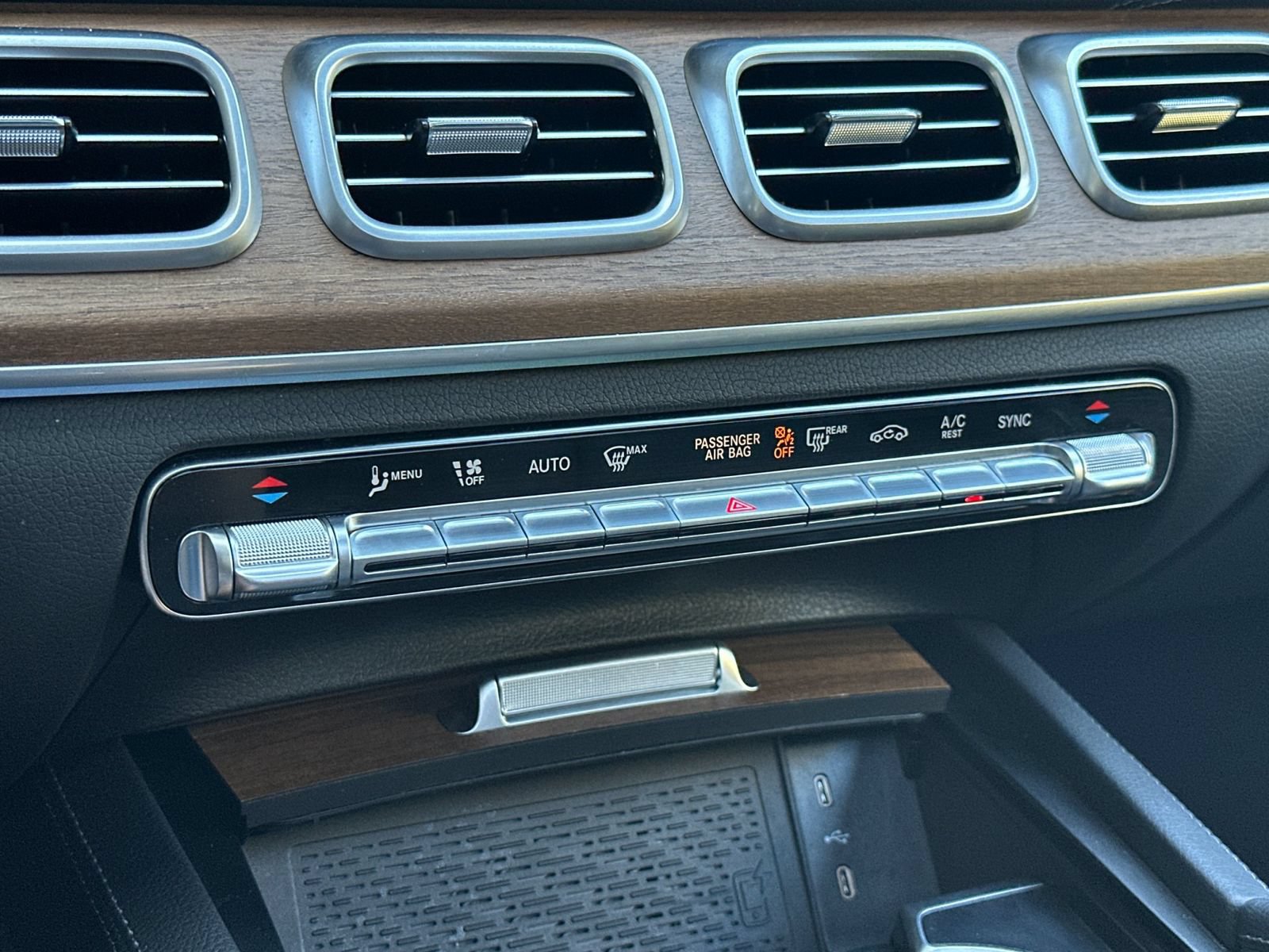 Certified 2026 Mercedes-Benz GLE 350 4MATIC image 24