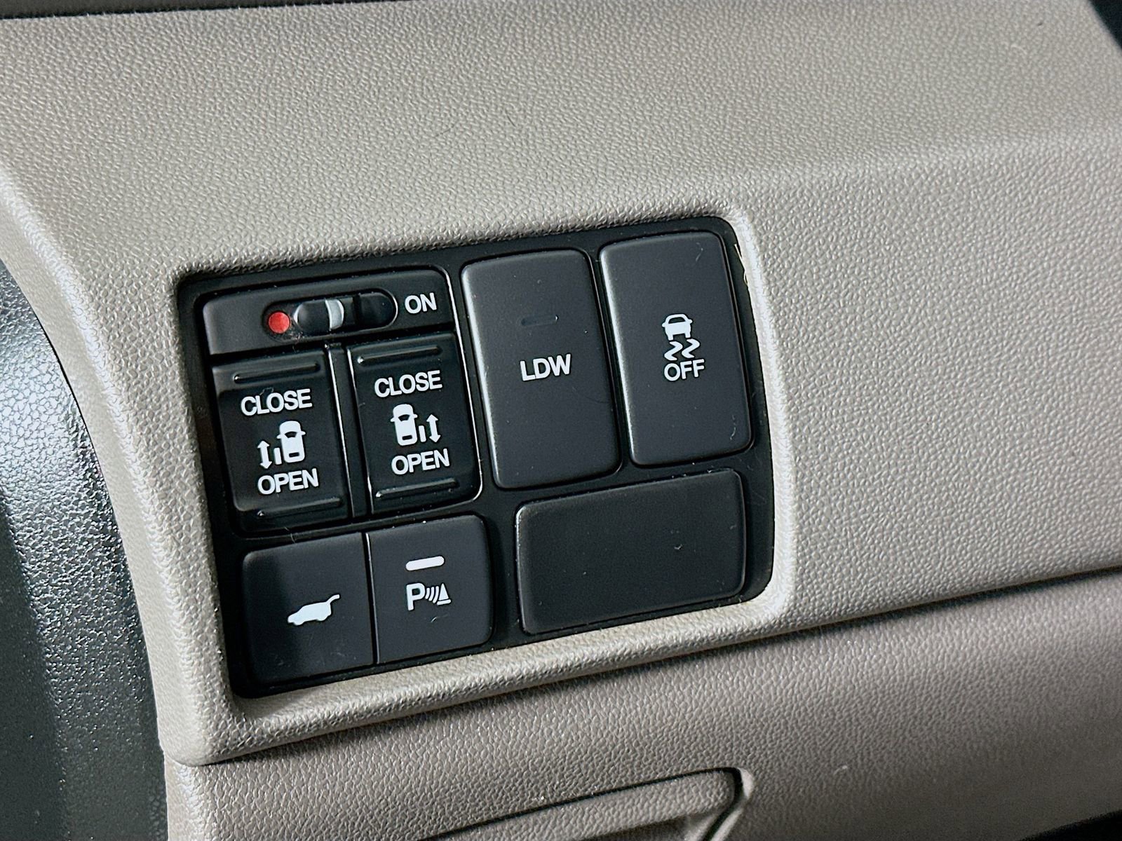 Used 2015 Honda Odyssey Touring image 10