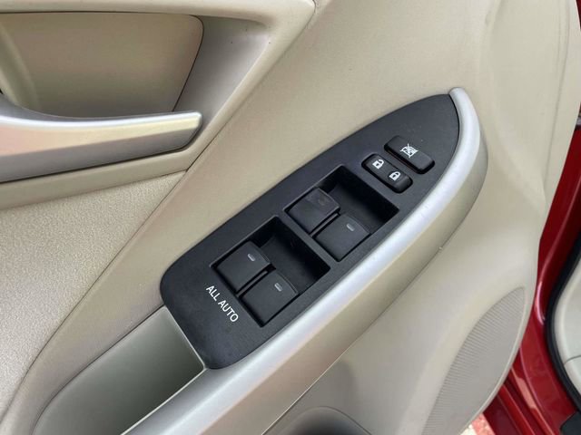 Used 2014 Toyota Prius Three image 19