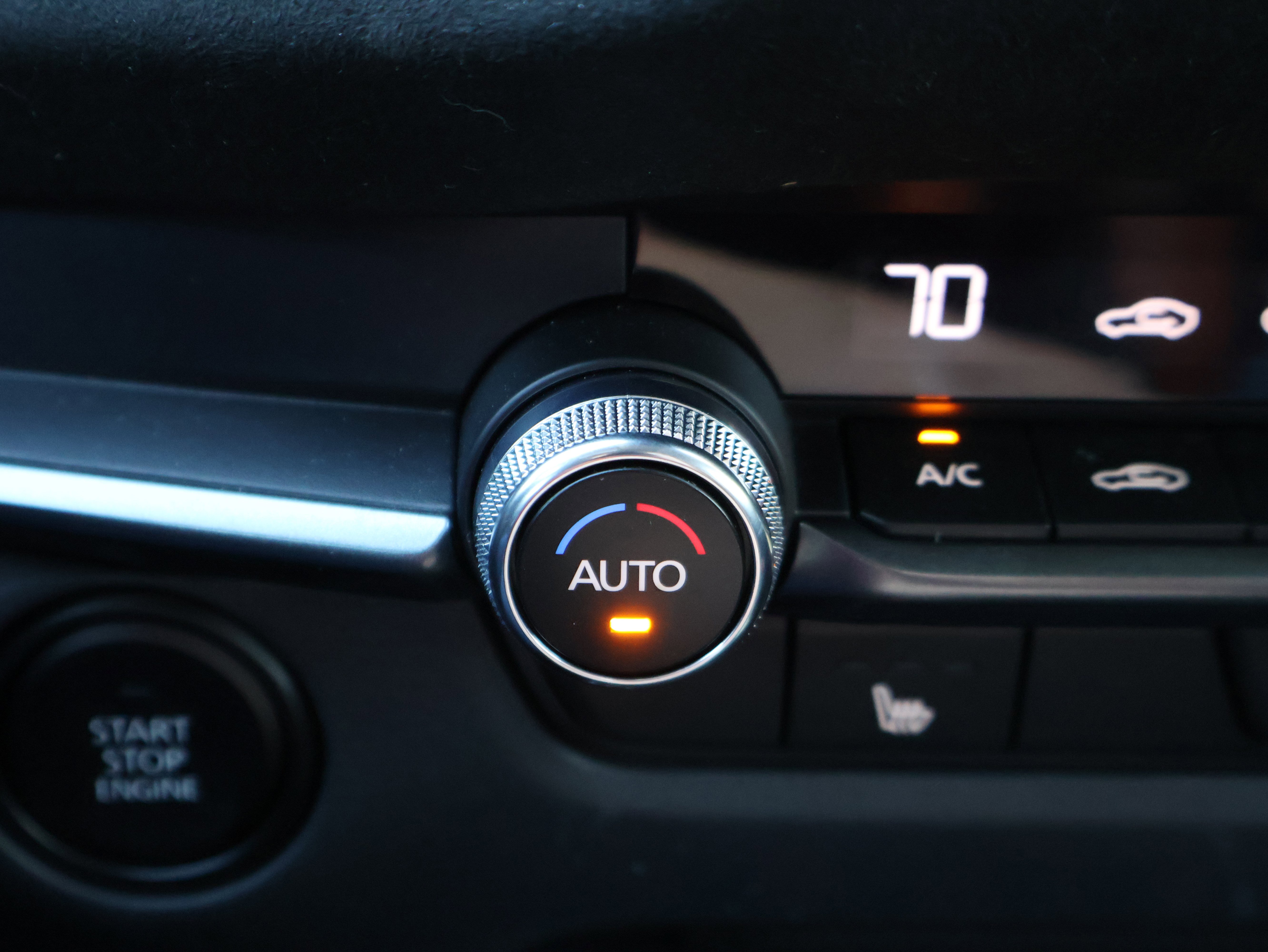 Certified 2025 MAZDA CX-30 Carbon image 29