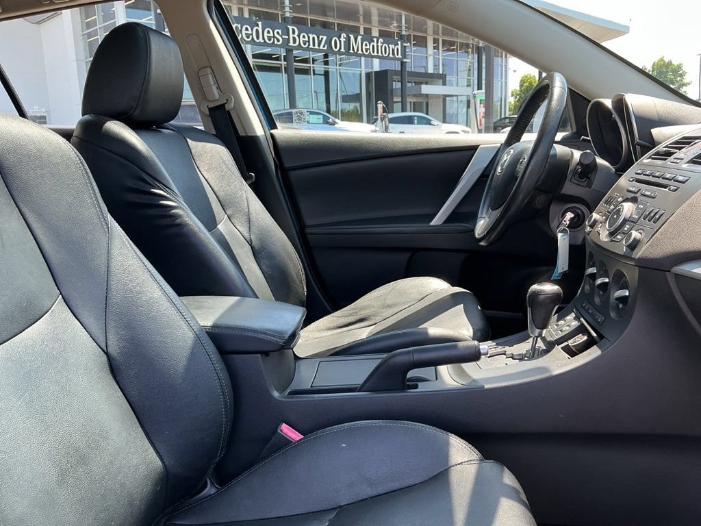 Used 2012 MAZDA MAZDA3 i Grand Touring w/ Tech Pkg FWD image 18