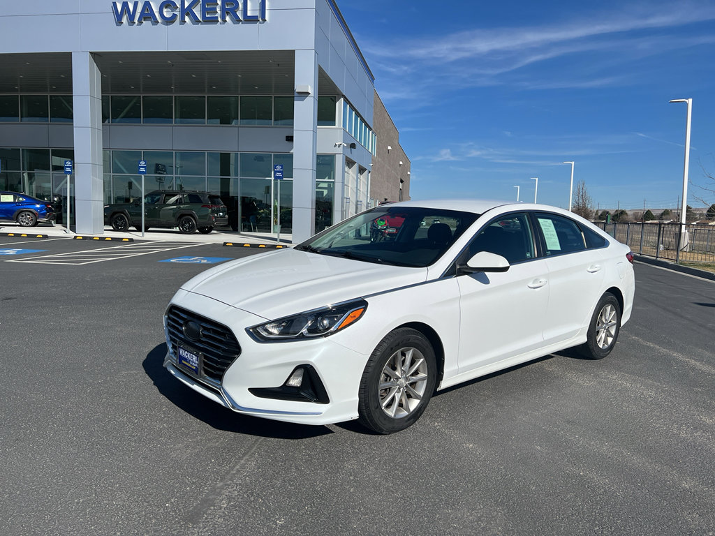Used 2018 Hyundai Sonata SE image 1