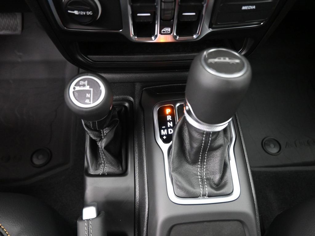 New 2025 Jeep Gladiator Sport image 32