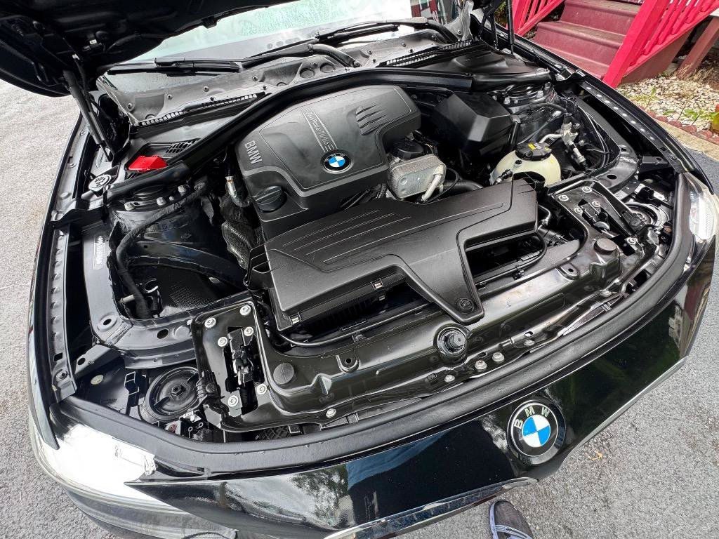 Used 2016 BMW 320i Sedan RWD image 31