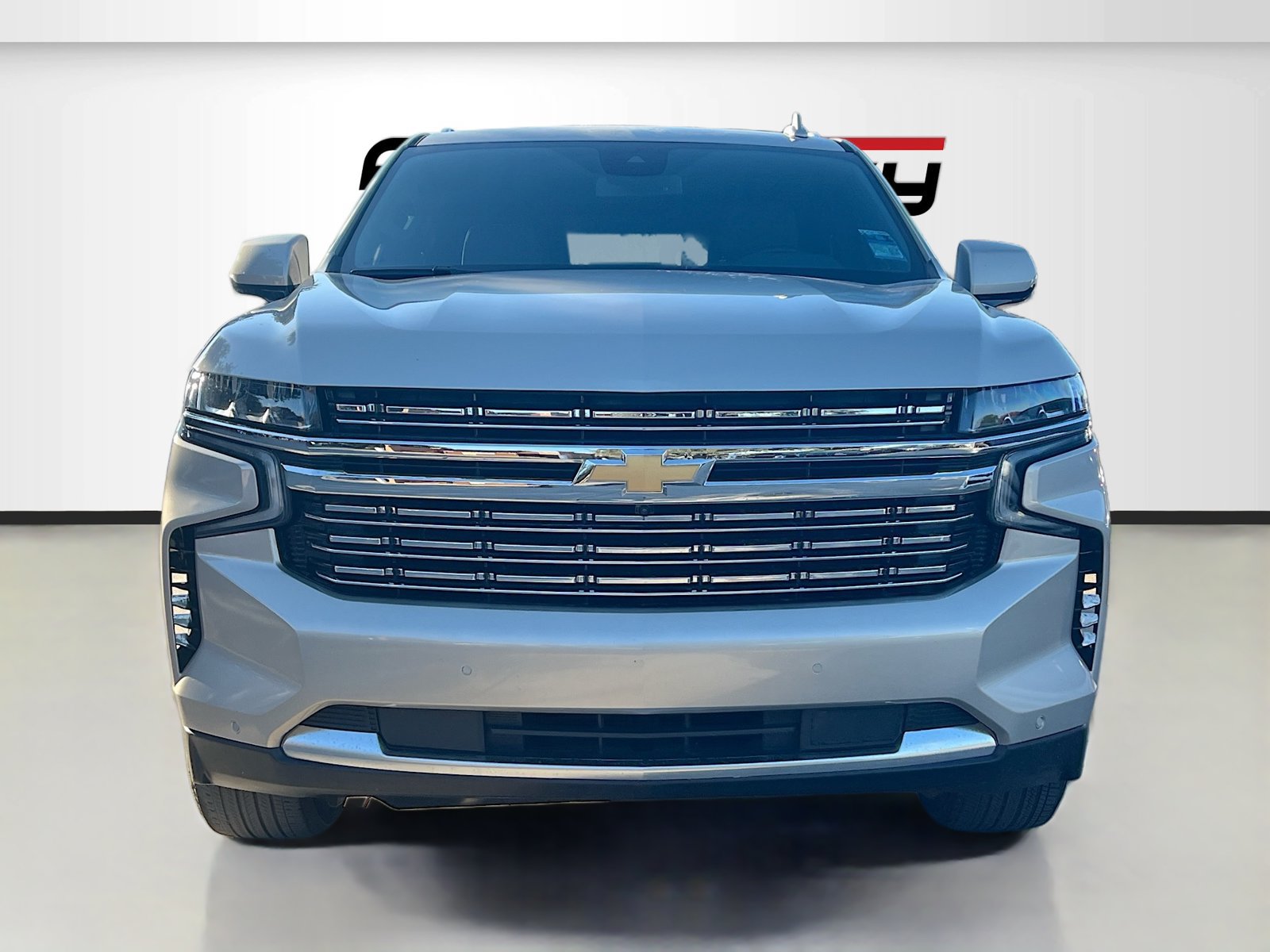 Used 2023 Chevrolet Tahoe LT w/ Luxury Package RWD image 2