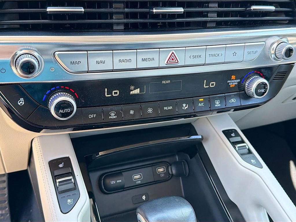 Used 2022 Kia Telluride SX w/ SX Prestige Package AWD/4WD image 20